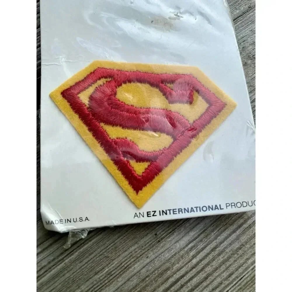 Vintage 1970s Superman Logo Embroidered Sew On Hat Jacket Patch DC Comics USA - Picture 2 of 5